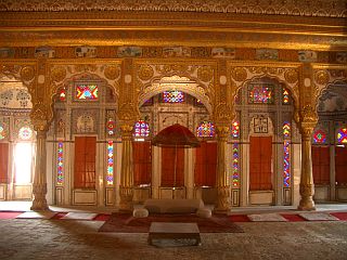 Prunkvoller Saal im Palast von Jodhpur