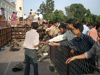 Schuhverwaltung im Taj Mahal